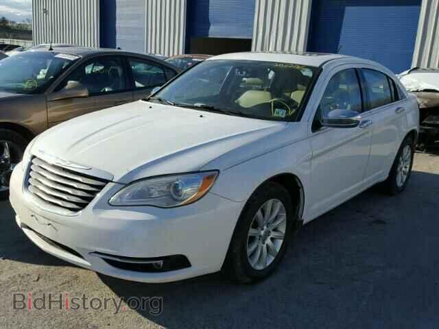 2013 CHRYSLER 200 - VIN: 1C3CCBCG7DN651597 - Фото 2