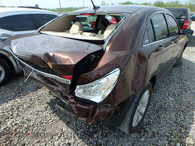 2013 CHRYSLER 200 - VIN: 1C3CCBBB4DN723586 - Photo 4
