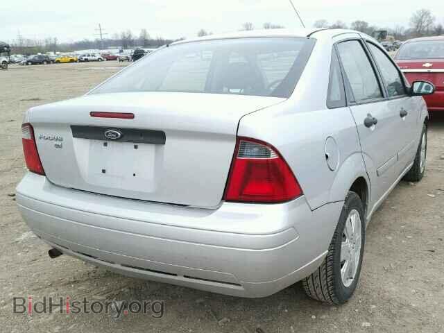 2007 FORD FOCUS - VIN: 1FAFP34N47W299714 - Photo 4