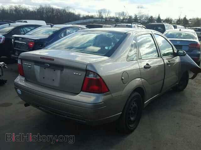 2005 FORD FOCUS - VIN: 1FAFP34N35W301563 - Фото 4