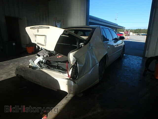 2000 CADILLAC DEVILLE - VIN: 1G6KF5790YU332004 - Photo 4