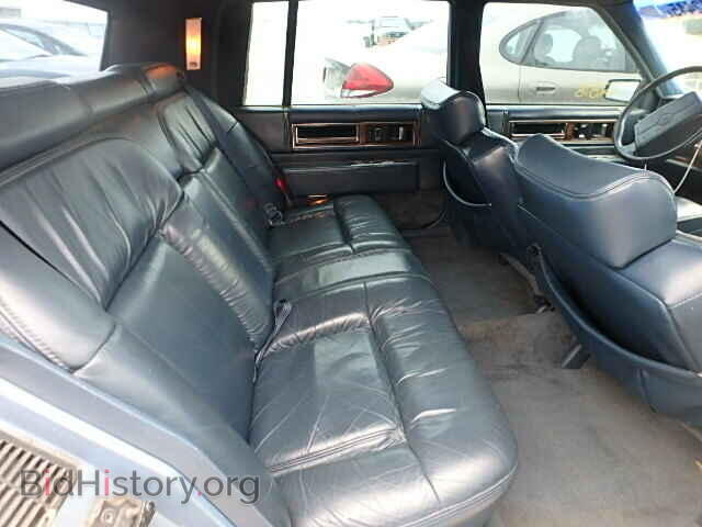 1992 CADILLAC DEVILLE - VIN: 1G6CD53B6N4327467 - Photo 6