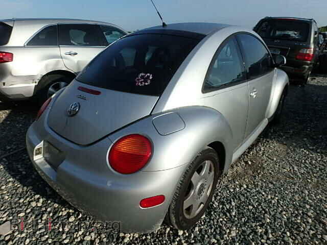 2000 VOLKSWAGEN BEETLE - VIN: 3VWDD21C6YM451689 - Фото 4