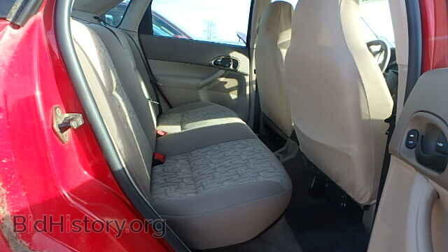 2005 FORD FOCUS - VIN: 1FAFP34NX5W158028 - Photo 6