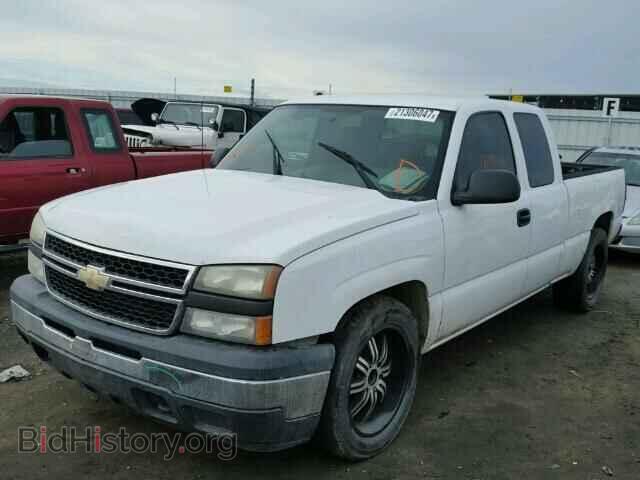 2006 CHEVROLET SILVERADO - VIN: 2GCEC19VX61271498 - Photo 2