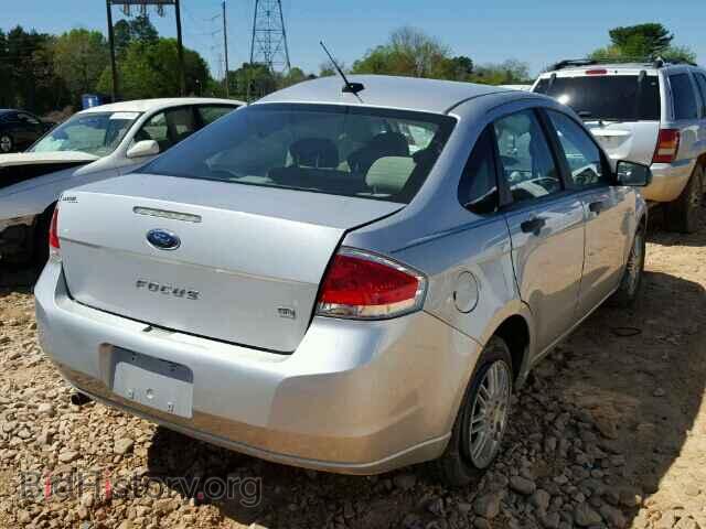 2011 FORD FOCUS - VIN: 1FAHP3FN8BW200388 - Photo 4