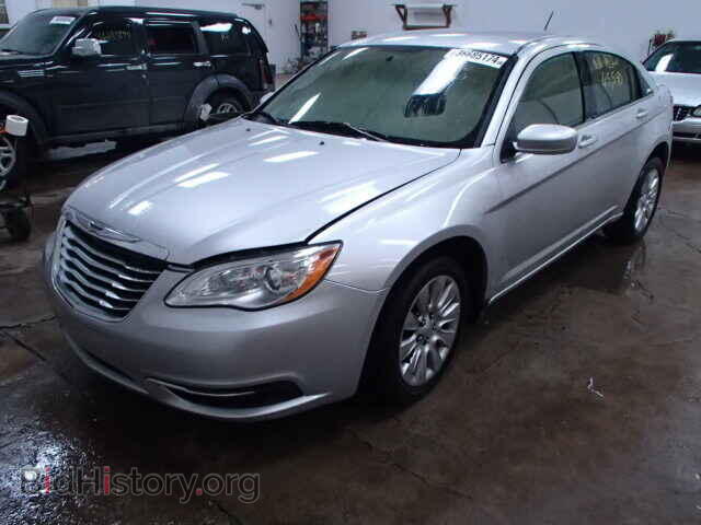 2012 CHRYSLER 200 - VIN: 1C3CCBAB6CN274136 - Фото 2
