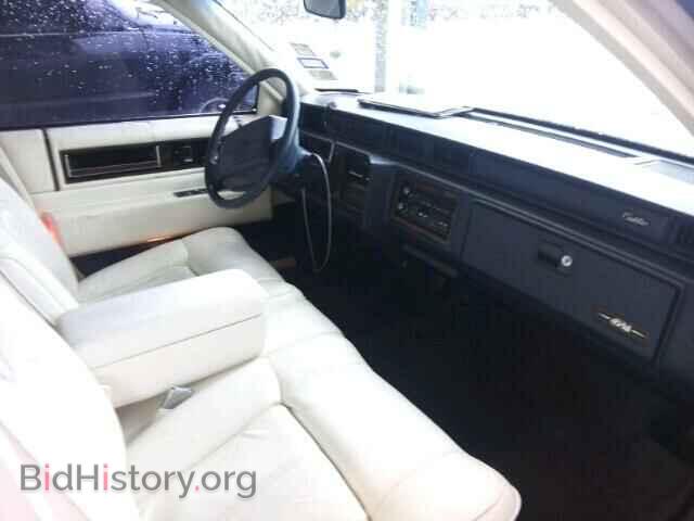 1990 CADILLAC DEVILLE - VIN: 1G6CD5332L4356440 - Фото 5