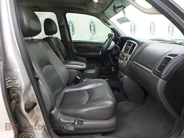 2004 MAZDA TRIBUTE - VIN: 4F2CZ06144KM25802 - Фото 5