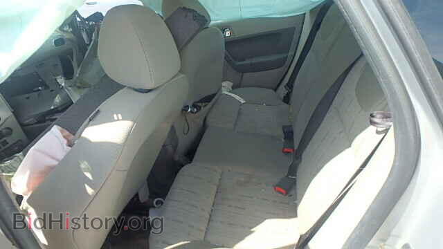 2008 FORD FOCUS - VIN: 1FAHP35N38W266471 - Фото 6