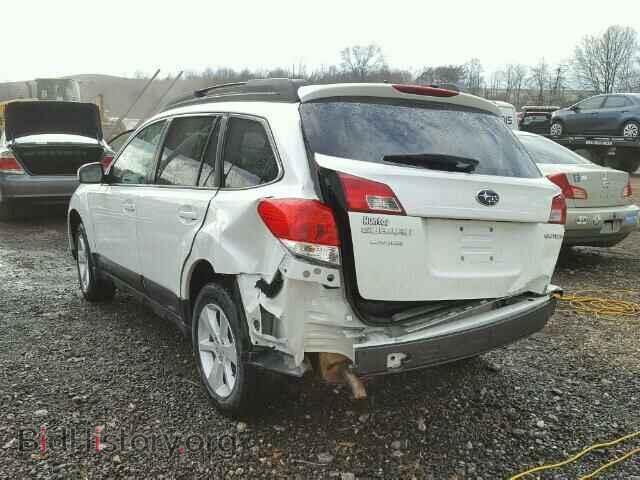 2014 SUBARU OUTBACK - VIN: 4S4BRCCC8E3302675 - Фото 3