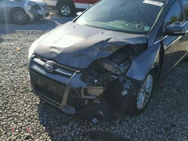 2012 FORD FOCUS - VIN: 1FAHP3M21CL348409 - Photo 9