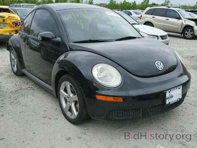 Photo 3VWRW3AG1AM027187 - VOLKSWAGEN BEETLE 2010