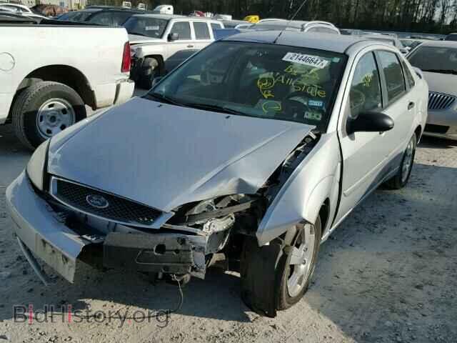 2005 FORD FOCUS - VIN: 1FAFP34N65W233484 - Photo 2