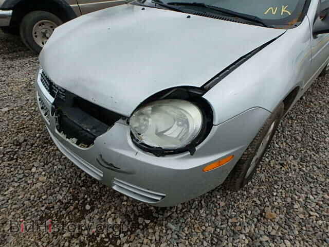 2005 DODGE NEON - VIN: 1B3ES56C85D279777 - Фото 9