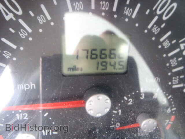 2000 VOLKSWAGEN BEETLE - VIN: 3VWCC21C0YM454845 - Фото 8