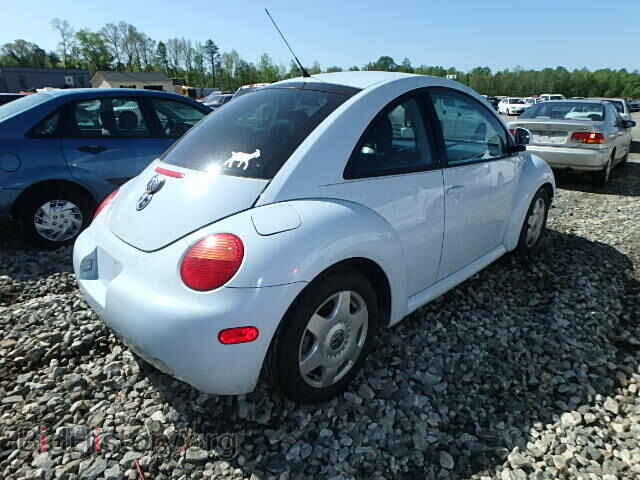 2000 VOLKSWAGEN BEETLE - VIN: 3VWCD21C7YM486818 - Фото 4