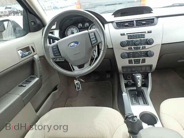 2009 FORD FOCUS - VIN: 1FAHP36N49W122864 - Фото 9