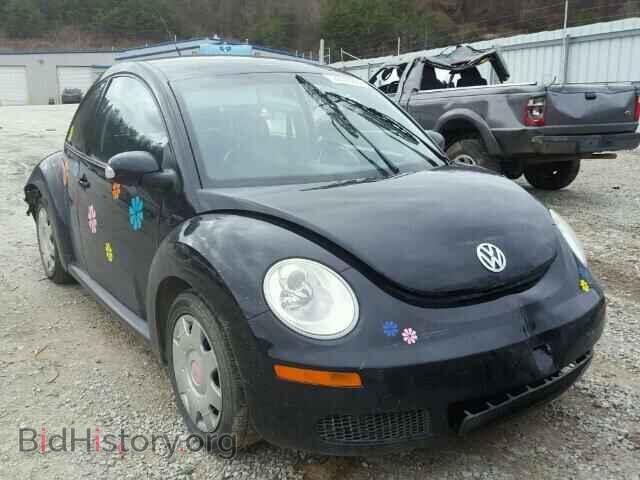 Photo 3VWPG3AG2AM018468 - VOLKSWAGEN BEETLE 2010