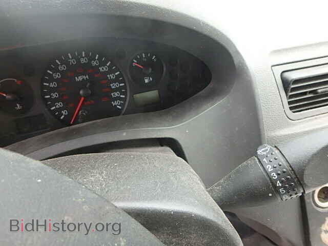 2005 FORD FOCUS - VIN: 1FAFP34NX5W282851 - Photo 8