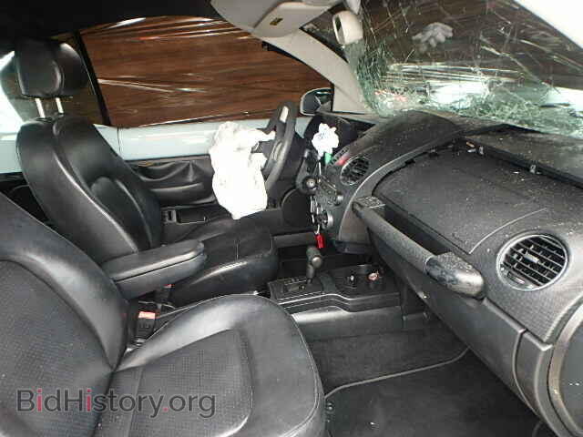 2006 VOLKSWAGEN BEETLE - VIN: 3VWRF31Y76M321175 - Фото 5