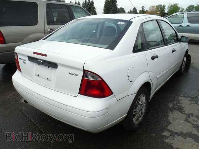 2005 FORD FOCUS - VIN: 1FAFP34N05W132120 - Фото 4