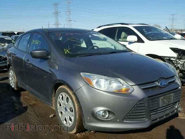 Photo 1FAHP3F24CL163946 - FORD FOCUS 2012