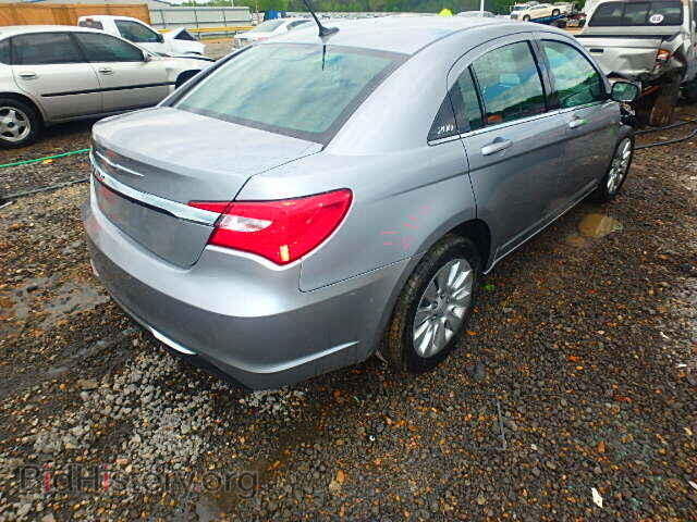2014 CHRYSLER 200 - VIN: 1C3CCBAB5EN142407 - Фото 4