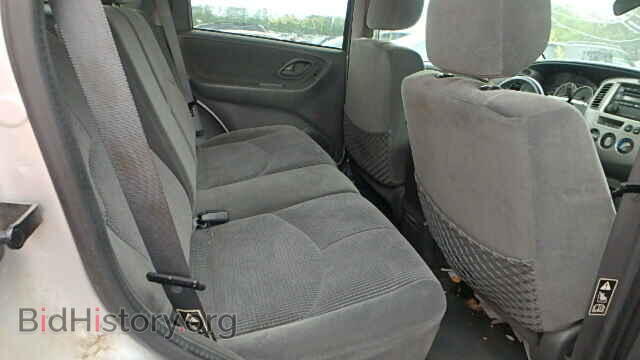 2003 MAZDA TRIBUTE - VIN: 4F2YZ94173KM37955 - Фото 6
