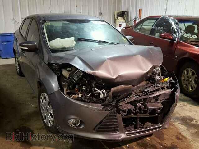 Photo 1FAHP3F26CL311322 - FORD FOCUS 2012