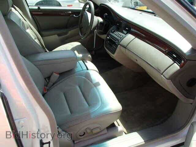 2001 CADILLAC DEVILLE - VIN: 1G6KD54Y81U105876 - Photo 5