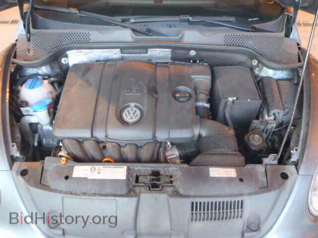 2012 VOLKSWAGEN BEETLE - VIN: 3VWHP7AT7CM636185 - Фото 7