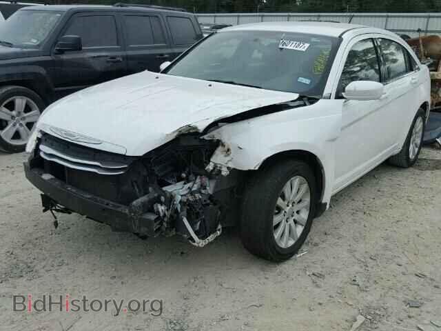 2013 CHRYSLER 200 - VIN: 1C3CCBBB8DN672433 - Фото 2