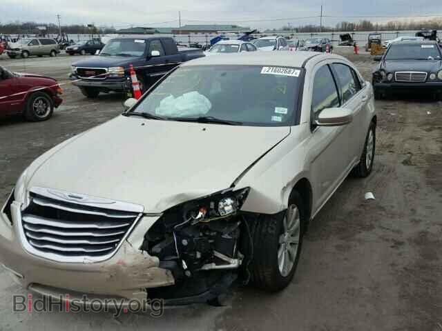 2013 CHRYSLER 200 - VIN: 1C3CCBBG4DN703205 - Фото 2