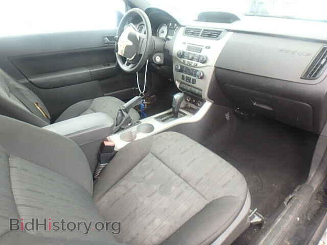 2009 FORD FOCUS - VIN: 1FAHP32N19W195647 - Photo 5