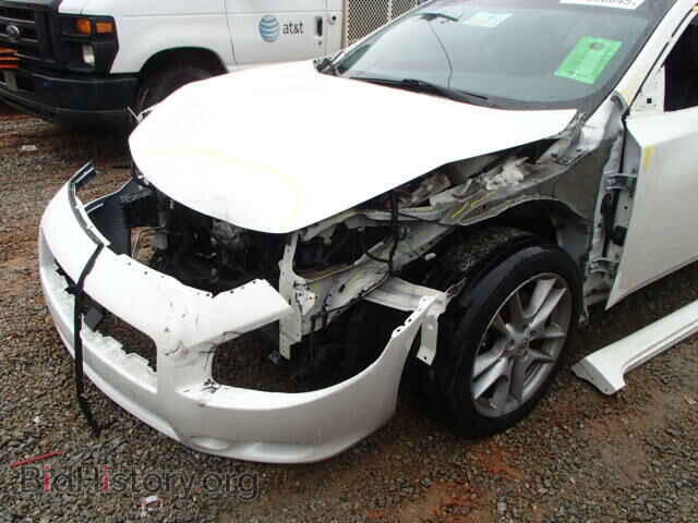 2011 NISSAN MAXIMA - VIN: 1N4AA5AP6BC806085 - Фото 9