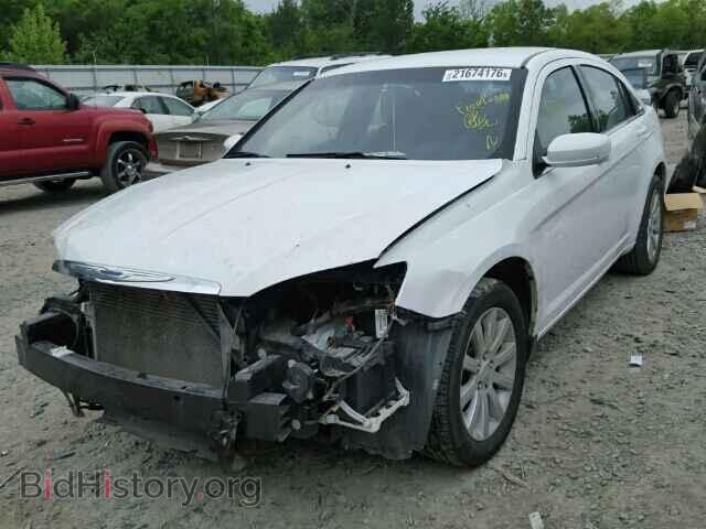 2013 CHRYSLER 200 - VIN: 1C3CCBBB9DN569781 - Фото 2