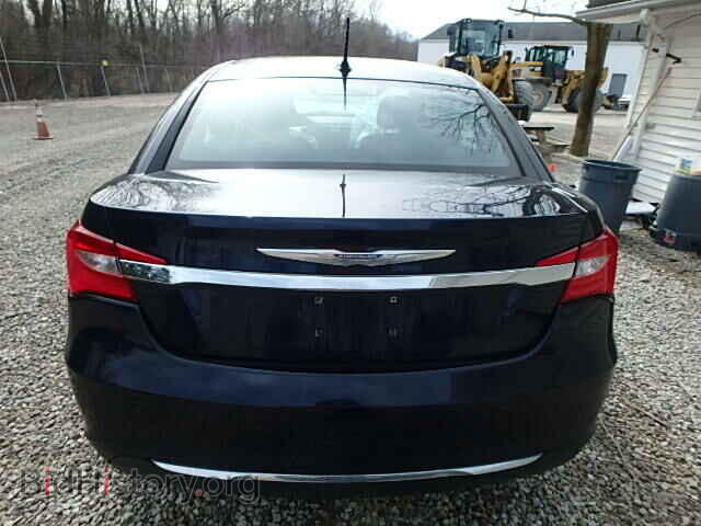 2012 CHRYSLER 200 - VIN: 1C3CCBBB0CN106930 - Фото 9