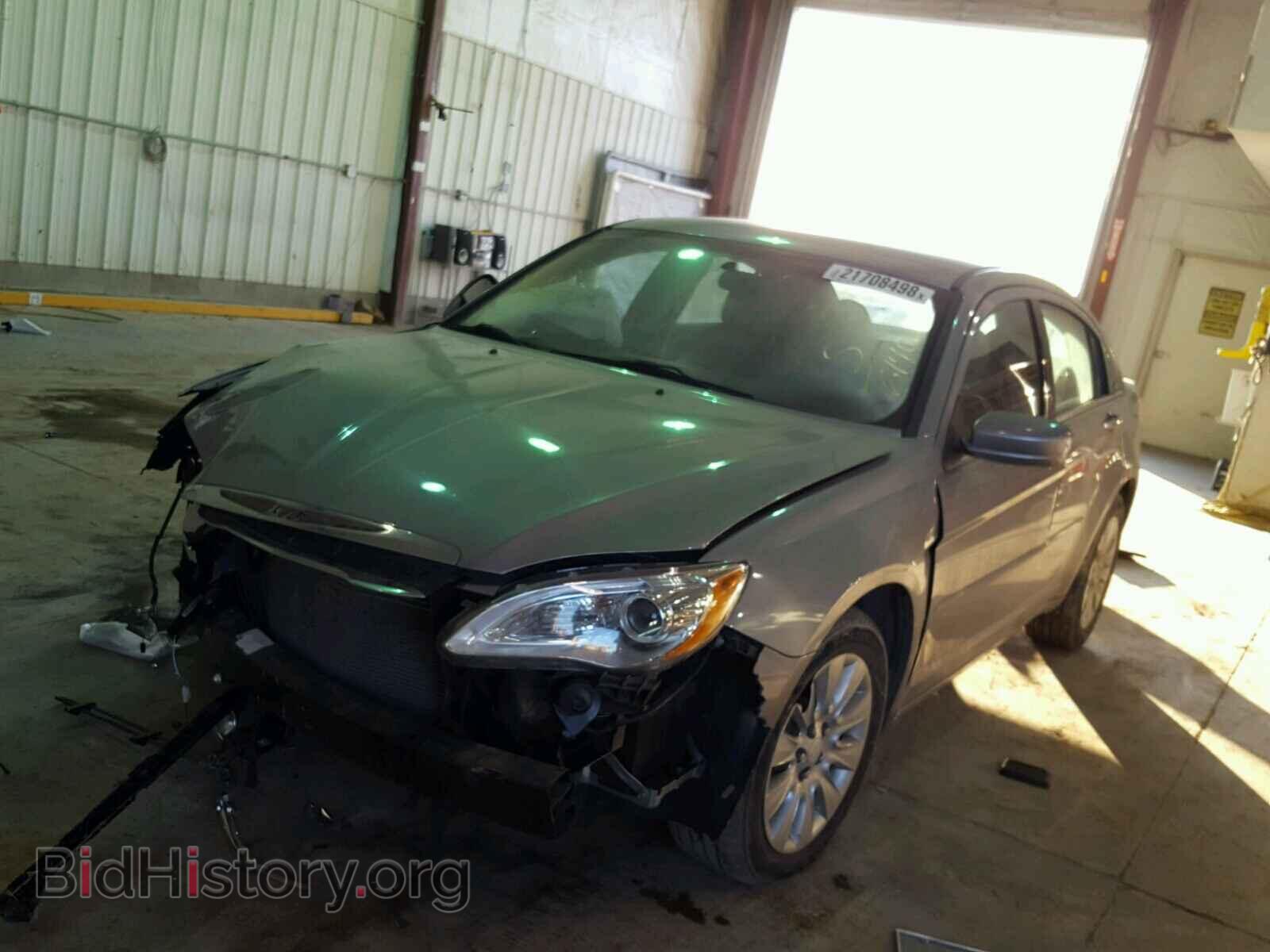 2013 CHRYSLER 200 - VIN: 1C3CCBAB2DN636190 - Фото 2