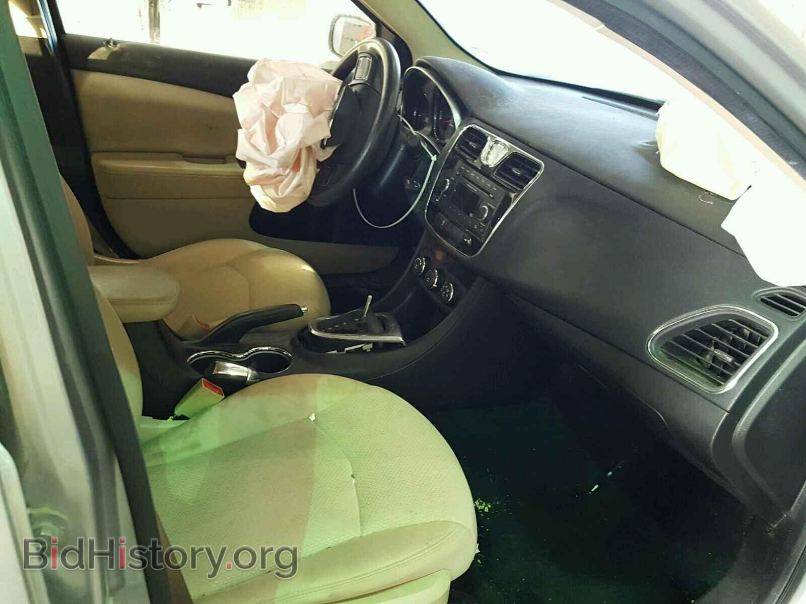 2013 CHRYSLER 200 - VIN: 1C3CCBAB2DN636190 - Фото 5