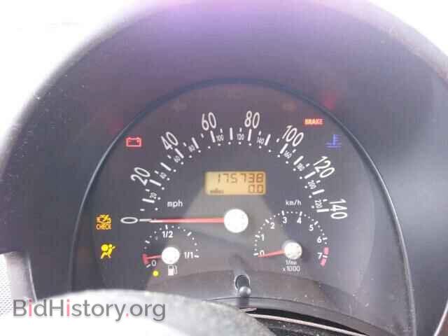 2000 VOLKSWAGEN BEETLE - VIN: 3VWCC21C7YM482318 - Фото 8