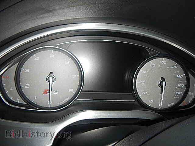 2013 AUDI S8 - VIN: WAUD2AFD8DN011846 - Фото 8