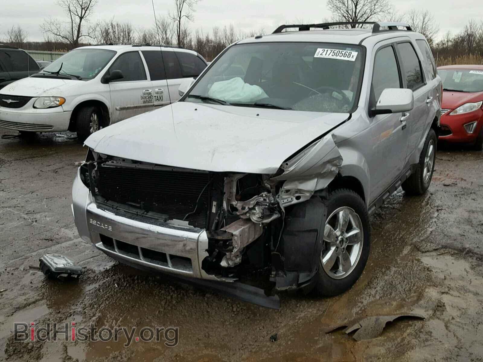 2011 FORD ESCAPE - VIN: 1FMCU9E79BKB45701 - Photo 2