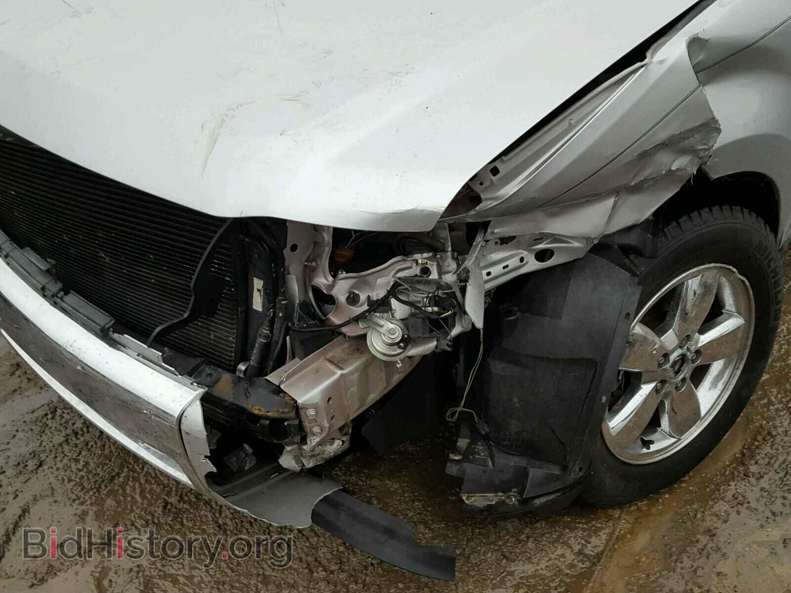 2011 FORD ESCAPE - VIN: 1FMCU9E79BKB45701 - Photo 9