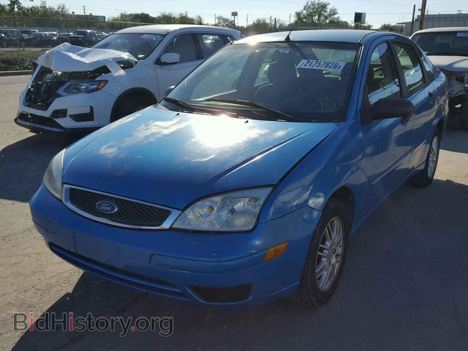 2007 FORD FOCUS - VIN: 1FAFP34NX7W136341 - Фото 2