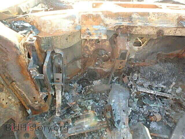 2002 CADILLAC DEVILLE - VIN: 1G6KD54Y02U180167 - Photo 8