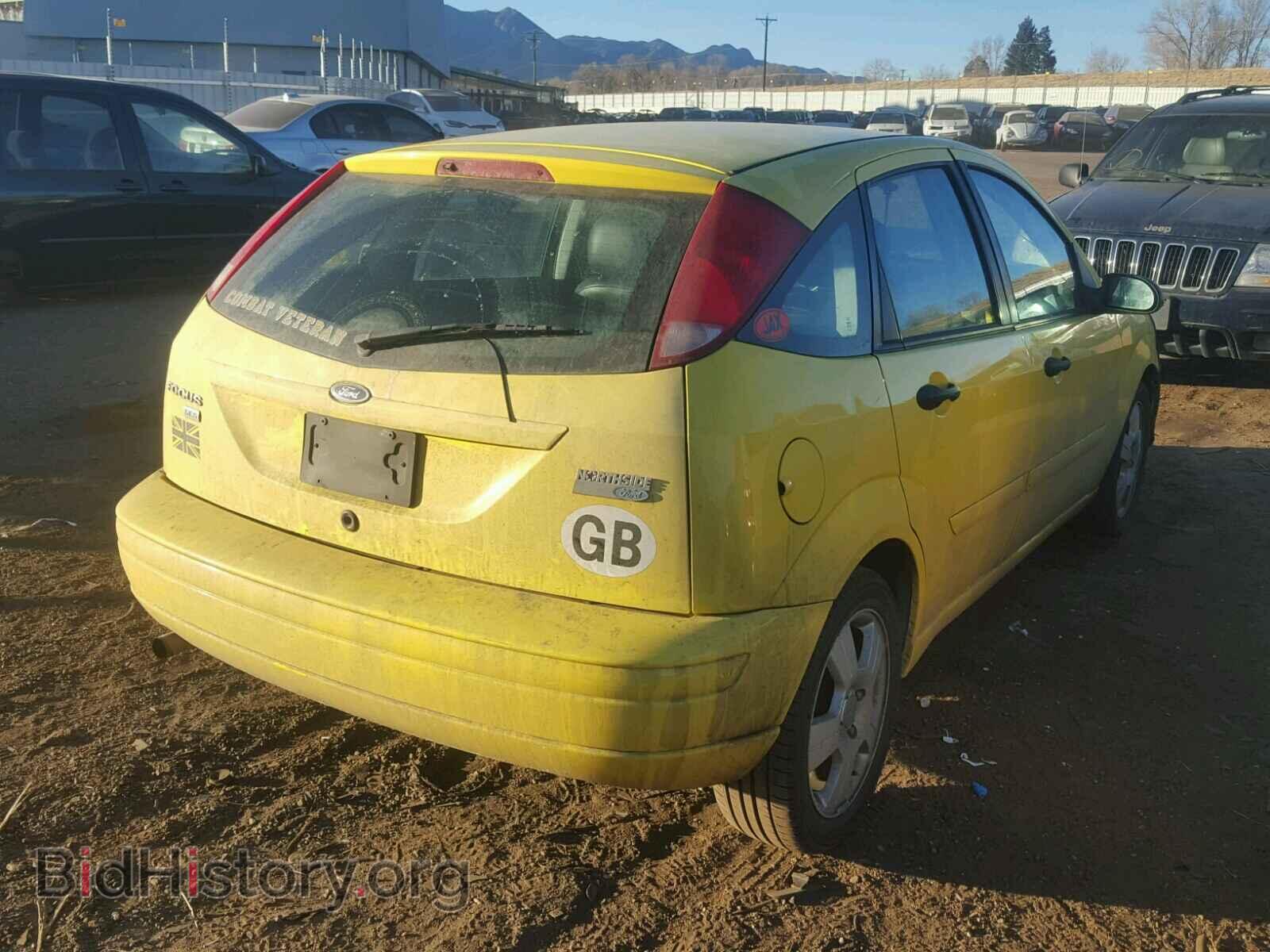 2005 FORD FOCUS - VIN: 3FAFP37N05R103845 - Фото 4