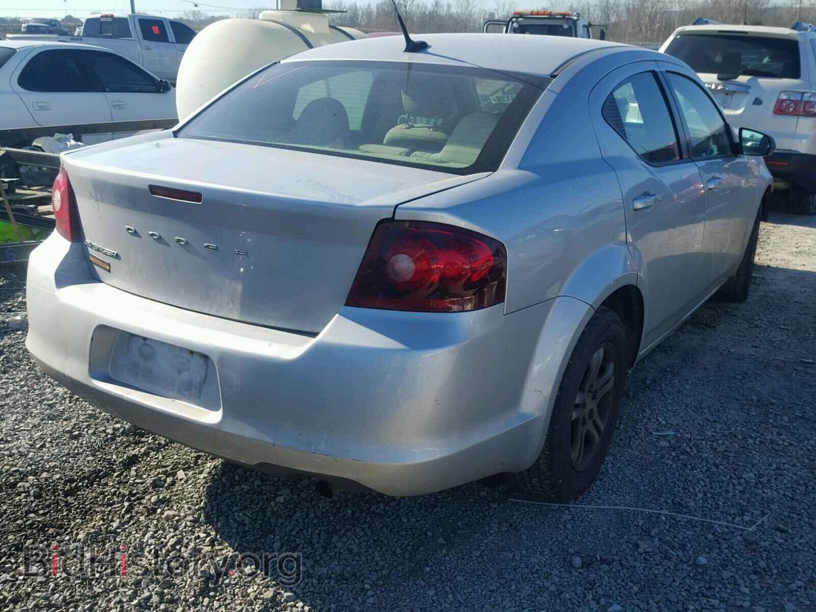 2011 DODGE AVENGER - VIN: 1B3BD4FB1BN541577 - Photo 4