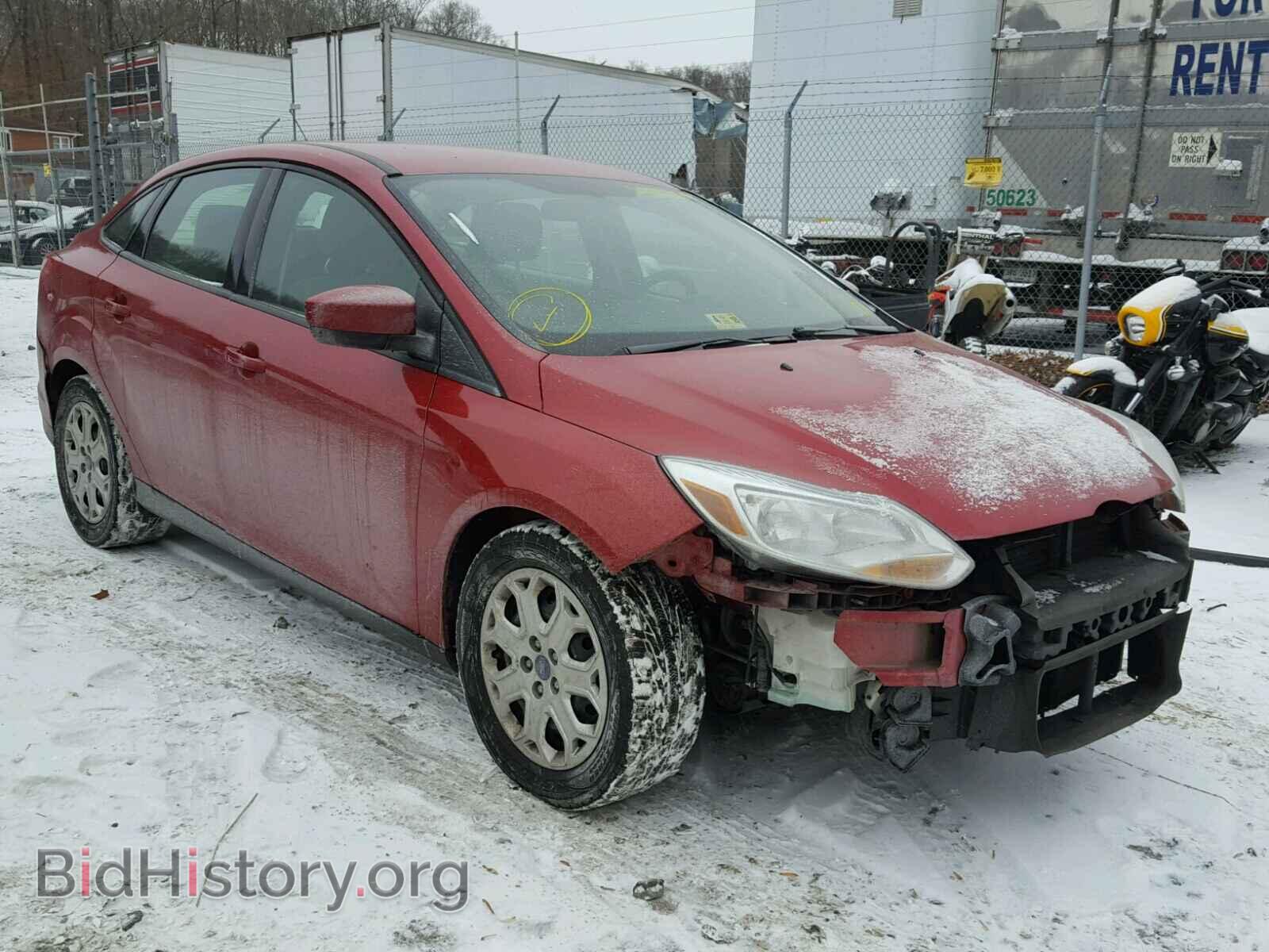 Photo 1FAHP3F26CL213360 - FORD FOCUS 2012