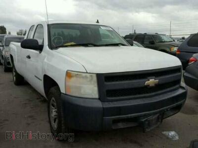 2007 Chevrolet SILVERADO, white — VIN 1GCEC19J27E563109, Copart